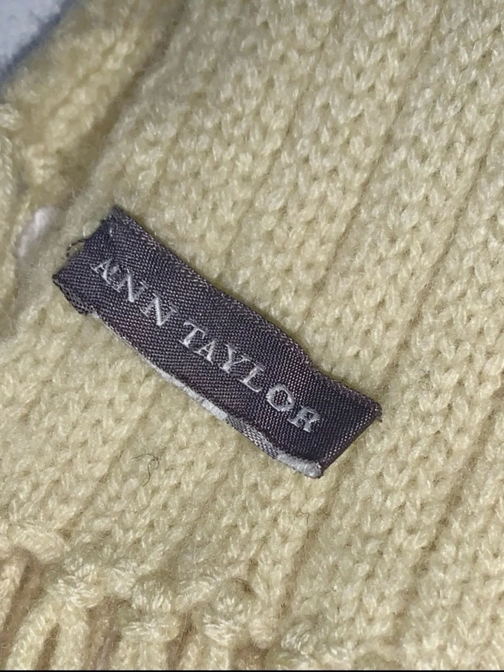 Ann Taylor Y2K Vintage 100% Cashmere Scarf Cream Skinny 66